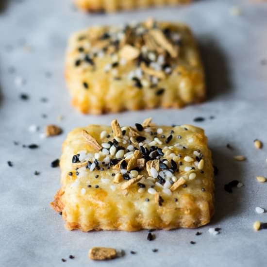 Spicy Everything Bagel Crackers