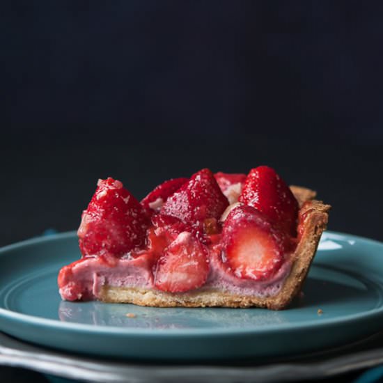 Fresh Strawberry & Cream Pie