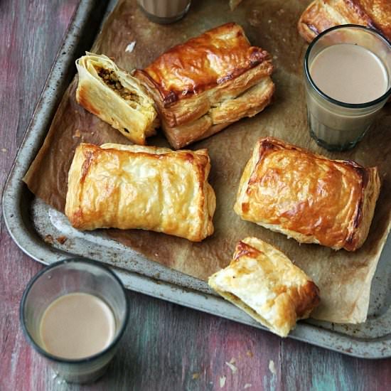 Curried Prawn Puffs