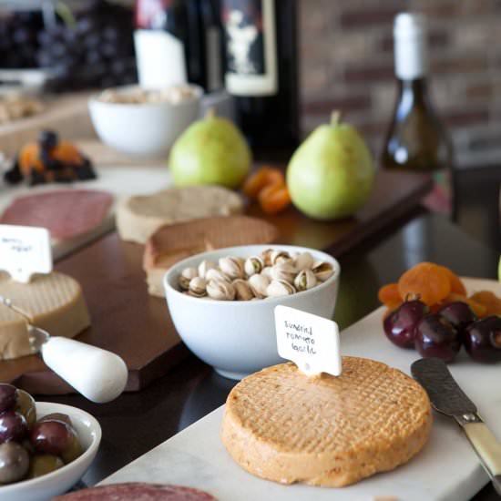 The Perfect Paleo Cheeseboard
