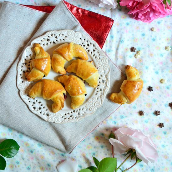 Crescent Rolls with Blueberries