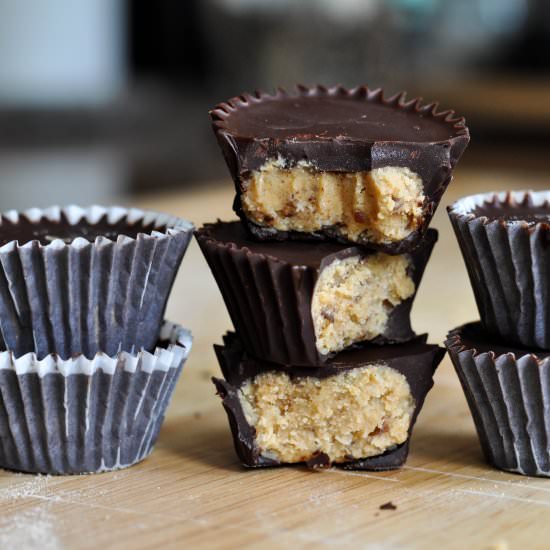 Healthy Homemade Peanut Butter Cups