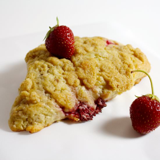 Strawberry Sour Cream Scones