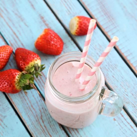 Strawberry Keto Milkshake