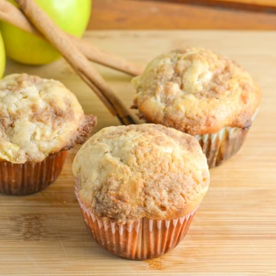 Apple Cinnamon Crumble Muffins
