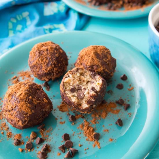 Superfood Chia Energy Bites