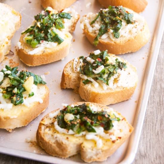 Cheese and Spinach Bruschetta