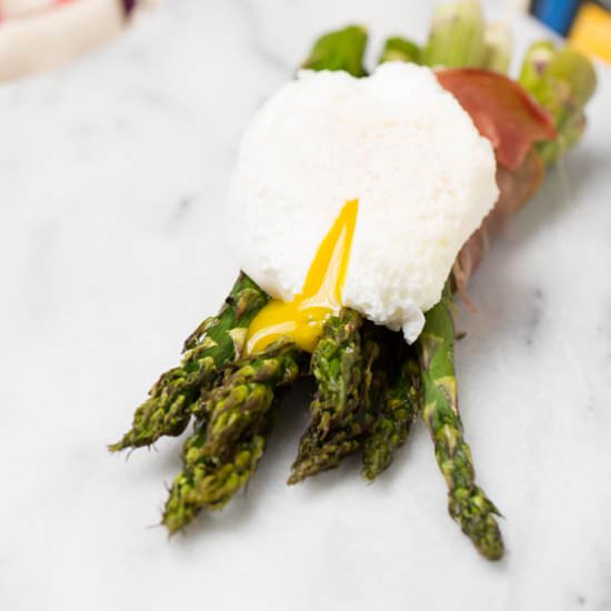 Prosciutto Wrapped Asparagus