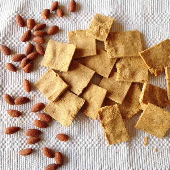 Paleo Sriracha Almond Crackers