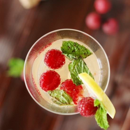 Limoncello-Raspberry Cocktail