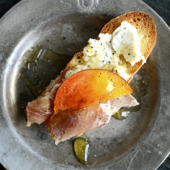 Ricotta Prosciutto & Peach Crostini