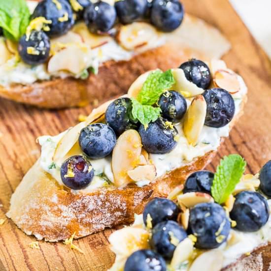 Blueberry & Mascarpone Crostini