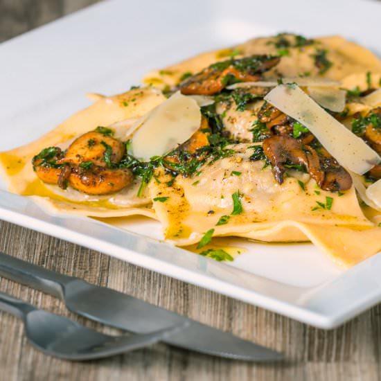Balsamic & Garlic Mushroom Ravioli