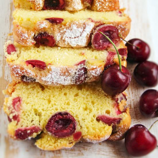 Sponge Cake with Cherries