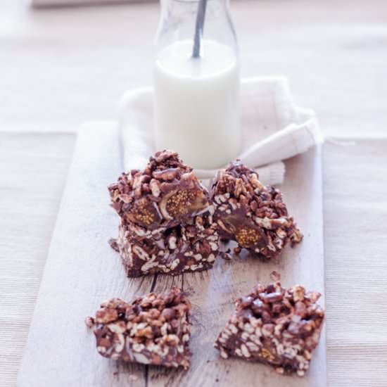 Chocolate and Puffed Oat Cereal Bar