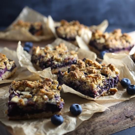 Blueberry, Oat and Almond Crumb Bar