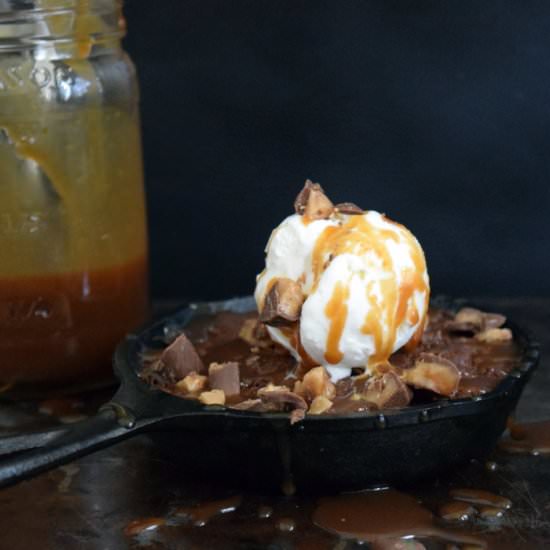 Skillet Toffee Bit Brownie Sundaes