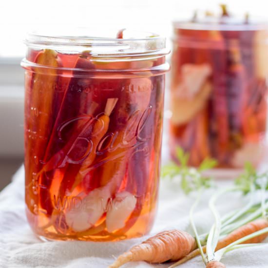 Spicy Ginger Pickled Carrots