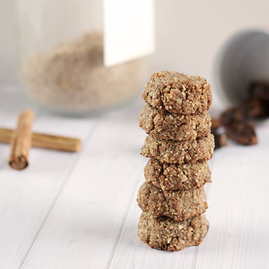 Pecan and Cinnamon Cookies