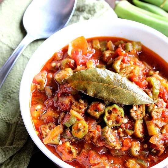 Stewed Fresh Okra and Tomatoes