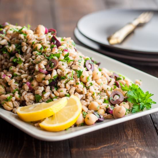 Chickpea Olive Tabbouleh
