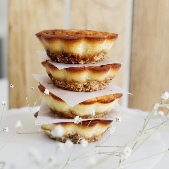 Mini Lemon Cheesecakes