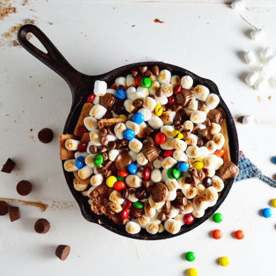 Loaded S’mores Nachos