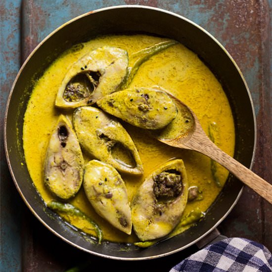 Hilsa in Mustard-Yogurt Gravy