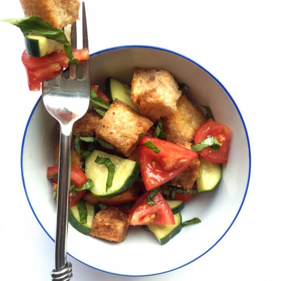 Garlic Bread Panzanella Salad