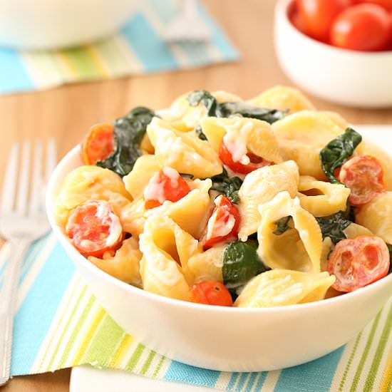 Tomato and Goat Cheese Pasta