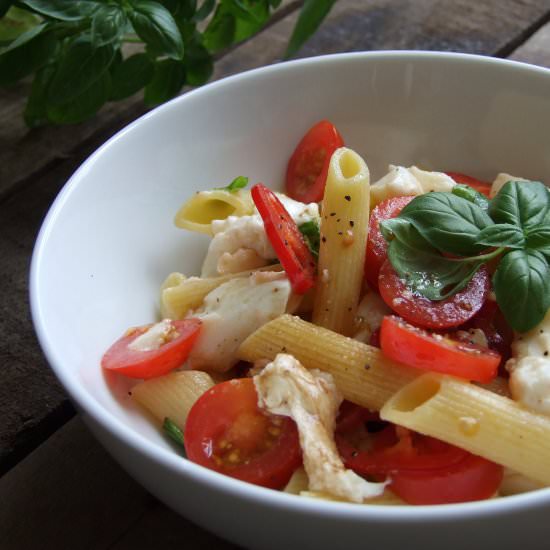 Organic Caprese Pasta Salad