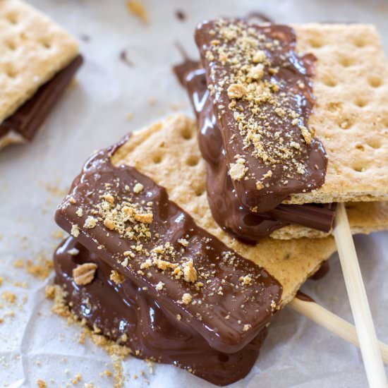 Rolo Stuffed S’mores Pops