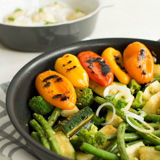 Stir Fry with Steamed Coconut Buns