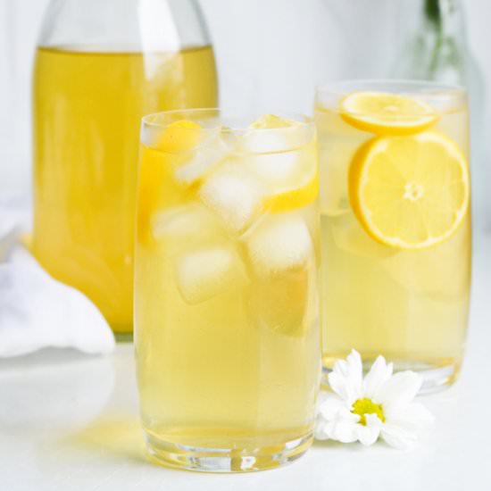 Honey apricot chamomile iced tea