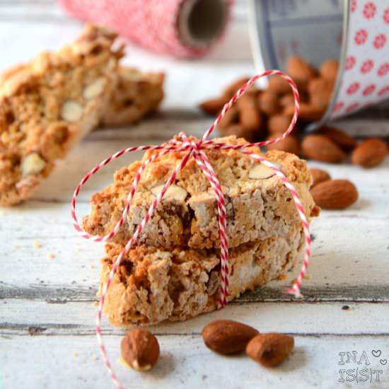 Italian almond biscotti