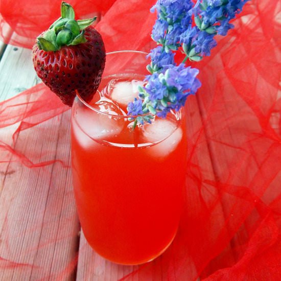 Strawberry Lavender Lemonade