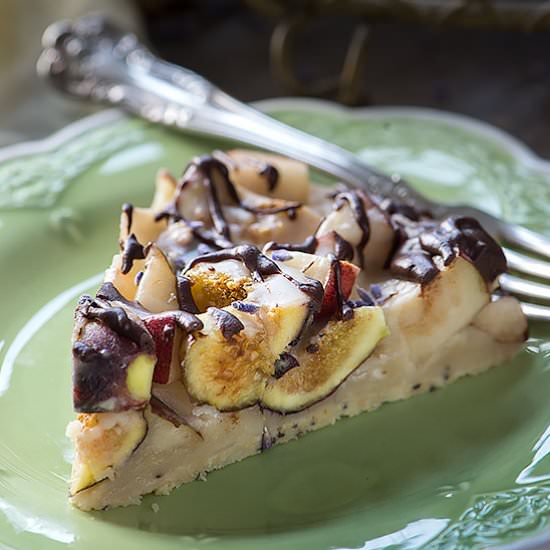 Fig and Pear Tart with Chocolate