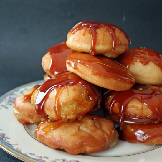 Vegan Crème Brûlée Doughnuts