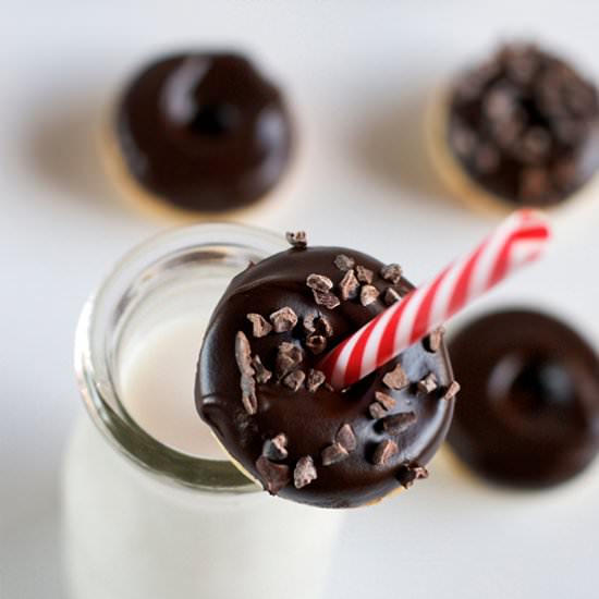 Vanilla Bean and Mocha Mini Donuts