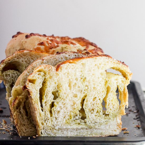 Cheesy Pesto Swirl Bread