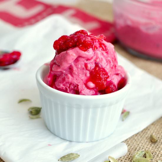 Raspberry Frozen Yogurt