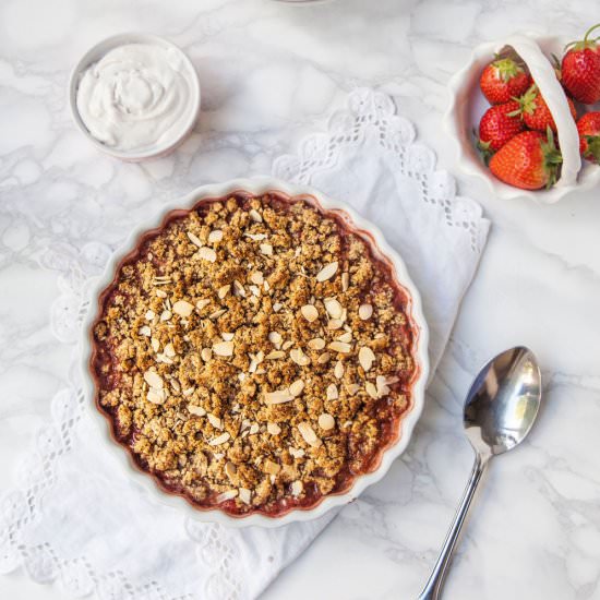 Strawberry, Almond-Amaretto Crumble
