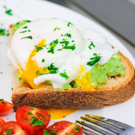 Smashed Avocado Poached Egg Toast