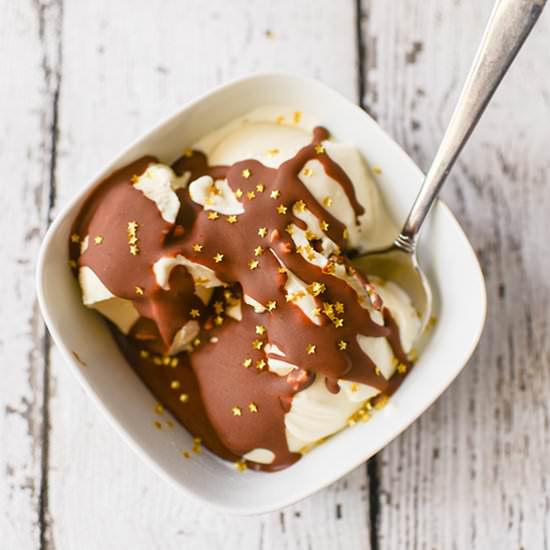 Peanut Butter Chocolate Magic Shell