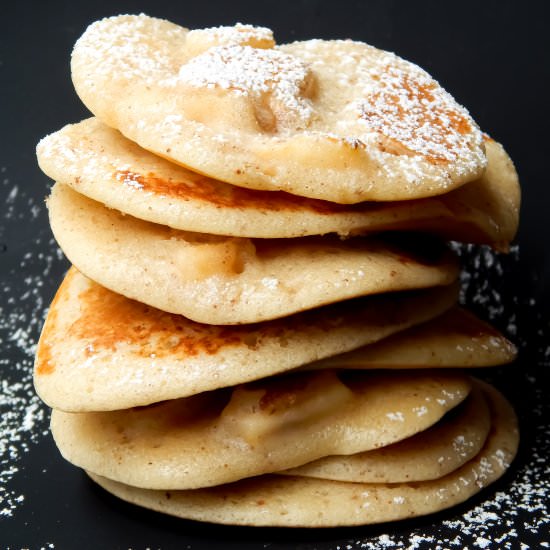 Apple & Cinnamon Breakfast Pancakes