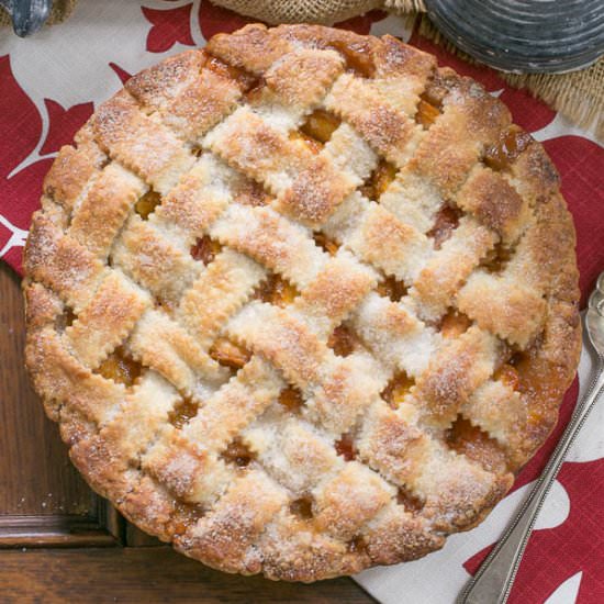 Classic Peach Pie