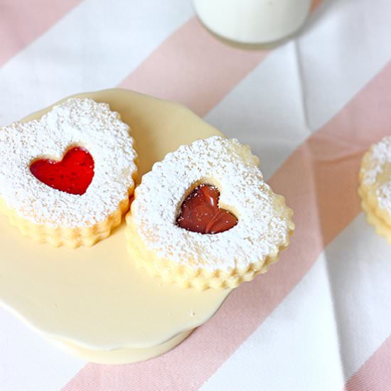 nutella & strawberry jam biscuits