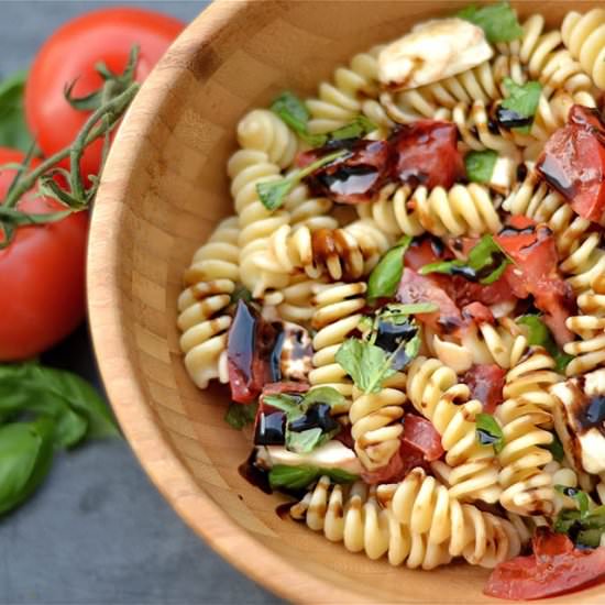 Caprese Pasta Salad