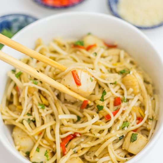 Stir fry scallops wholemeal noodles