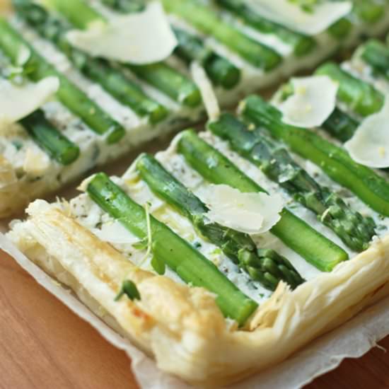 Asparagus Tart with Fresh Herbs